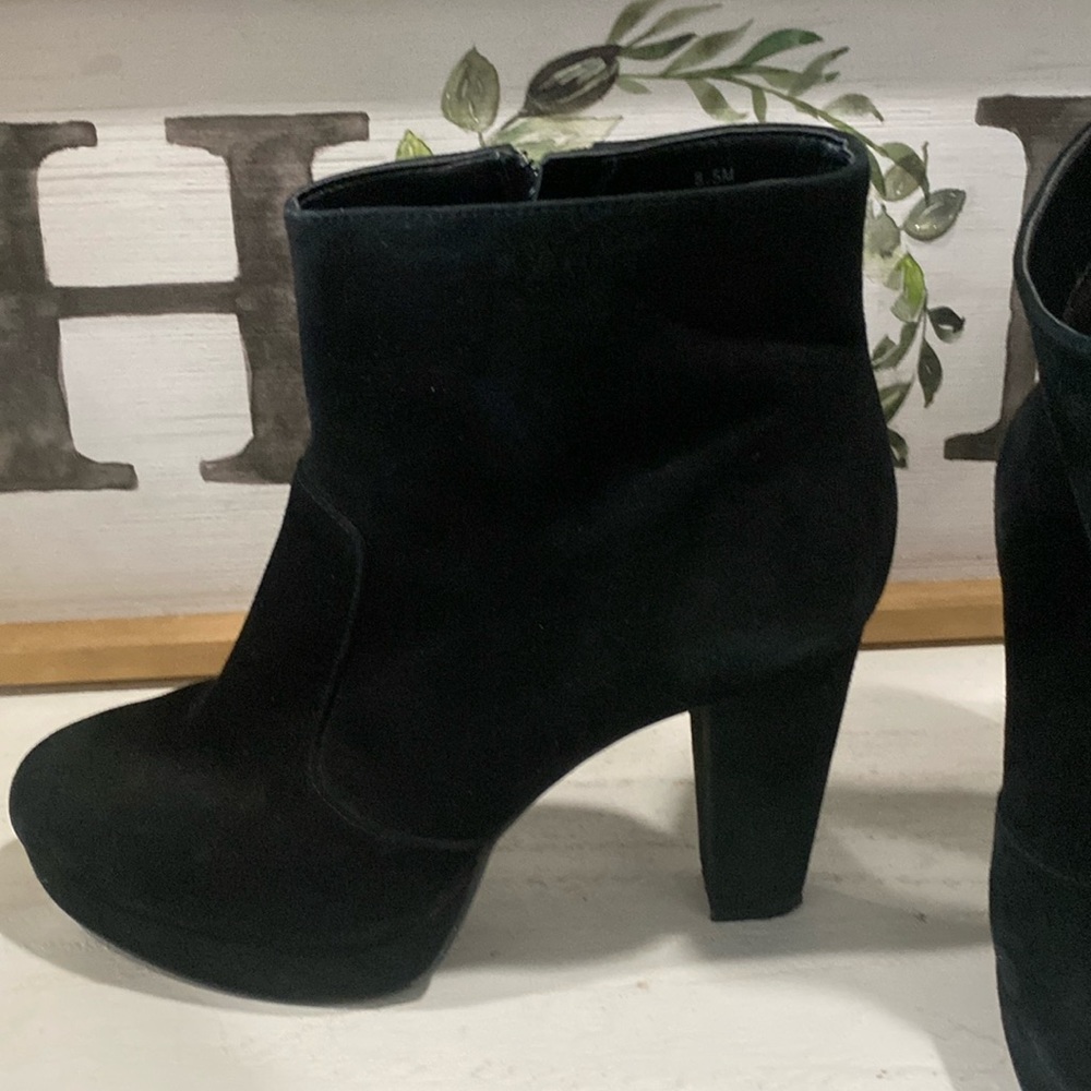 Giani Bernini black suede ankle boots